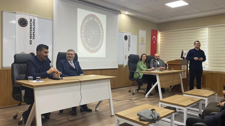 Matematik Topluluğunun düzenlemiş olduğu "Bölümümüz mezunları ile iş fırsatları” konulu konferans